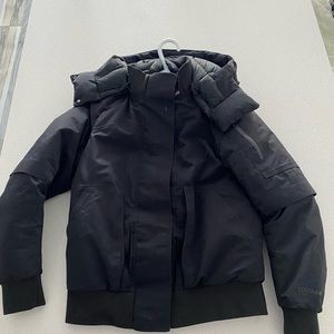 Lululemon short winter jacket - great condition